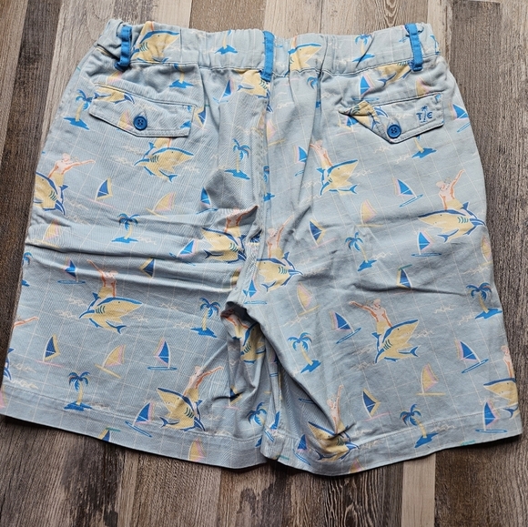 Tipsy Elves Men's Shorts Large - Picture 8 of 8